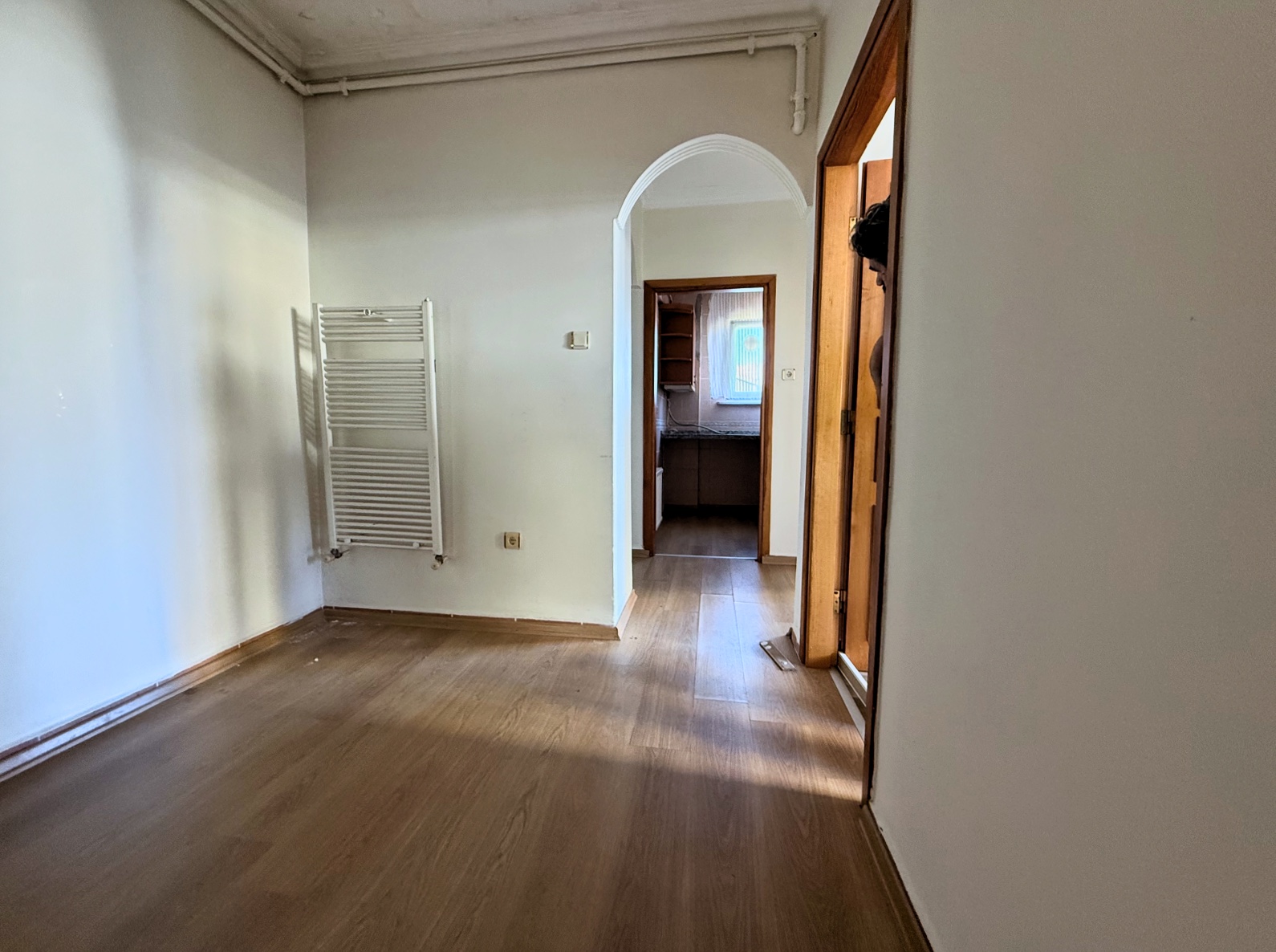 Şenevler · Kiralık 2+1 Daire · Tarabya · fotoğraf 10