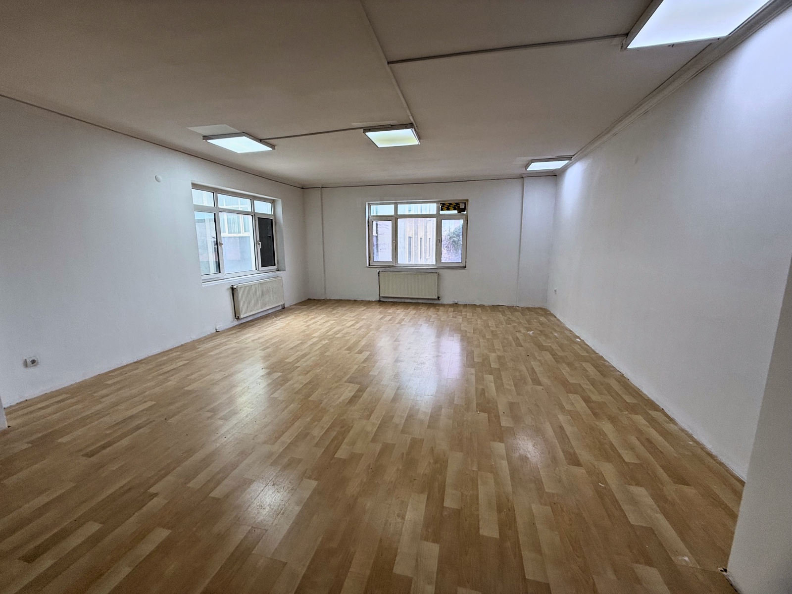 220 m² Office opposite TED, Yeniköy · To rent Office · Yeniköy