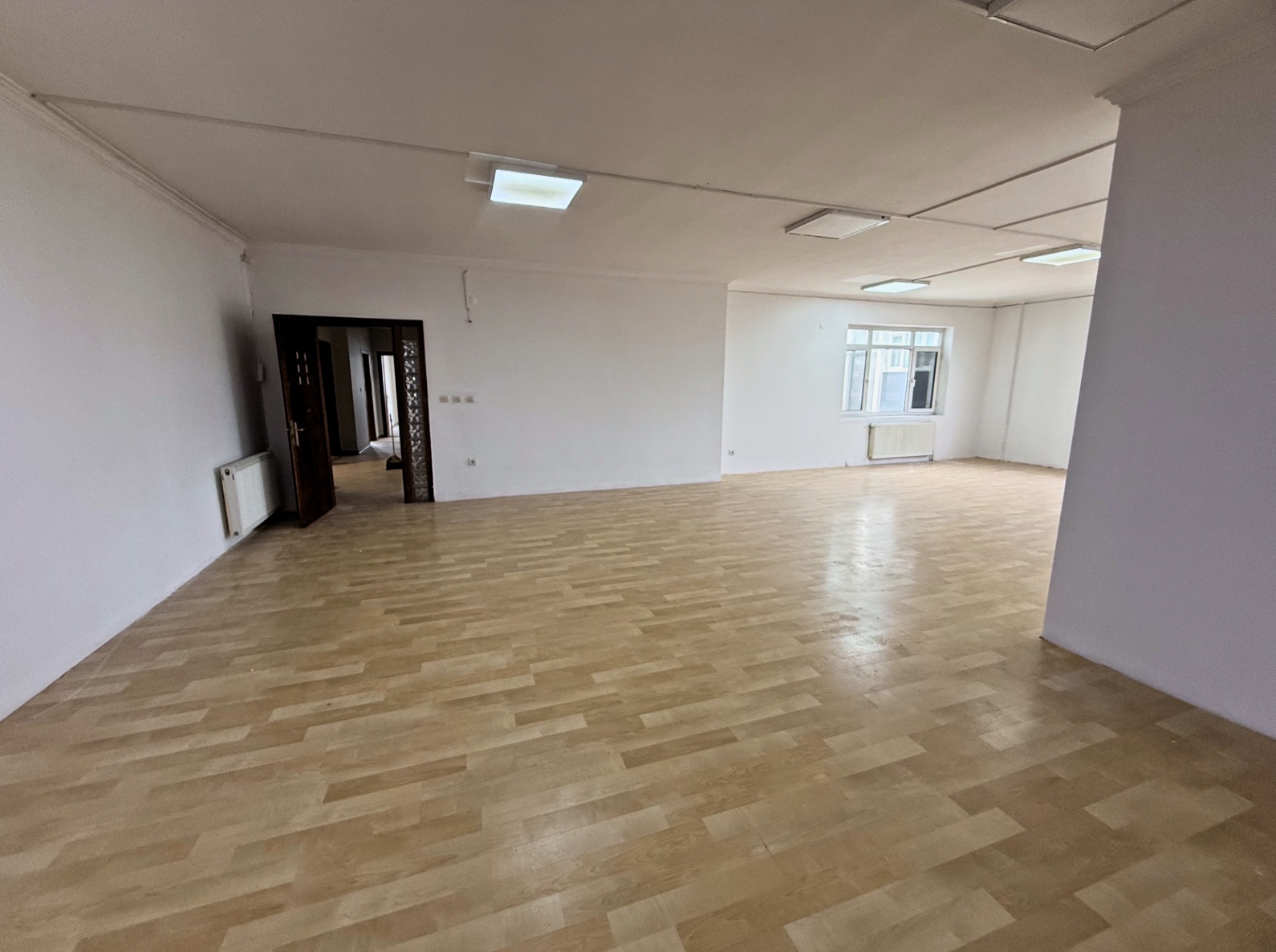 220 m² Office opposite TED, Yeniköy · To rent Office · Yeniköy · photo 2