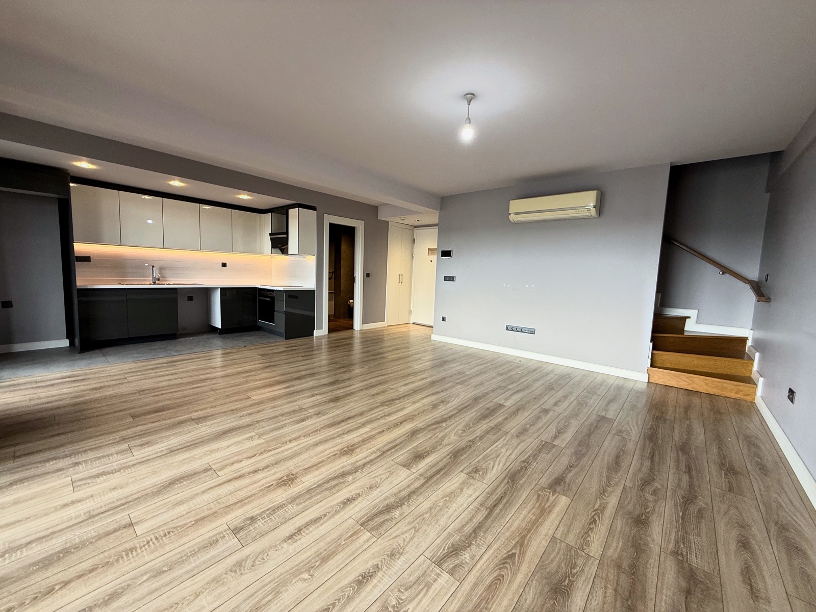 Tarabya Vadi konakları · Kiralık 2+1 Daire · Ferahevler · fotoğraf 2
